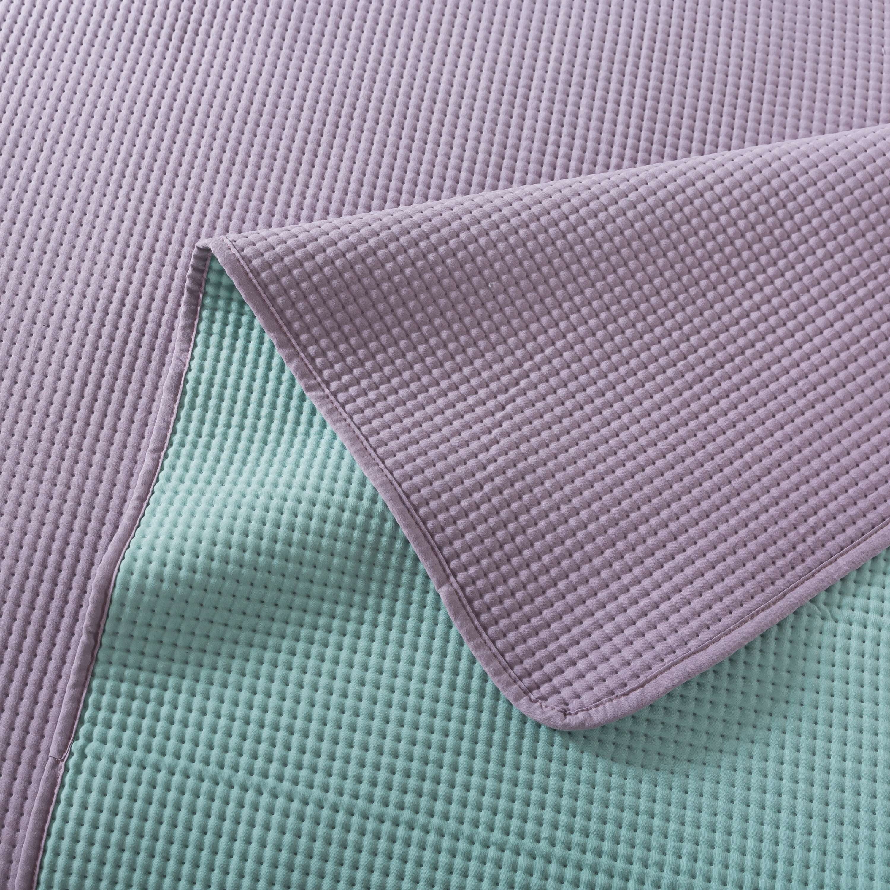 Campus Comforts by New Sega Home 2-Piece Pinsonic Quilt Set, Flora, Lavender,Twin-XL