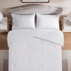 Mainstays Full/Queen Comforter, Reversible Down Alternative, All-Season, White Seersucker