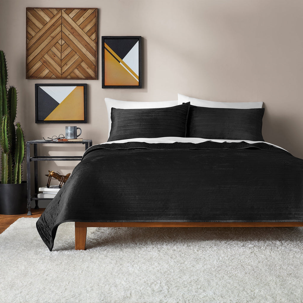 Mainstays Soft Velvet Quilt, Full/Queen, Rich Black, Soft & Cozy Bedding