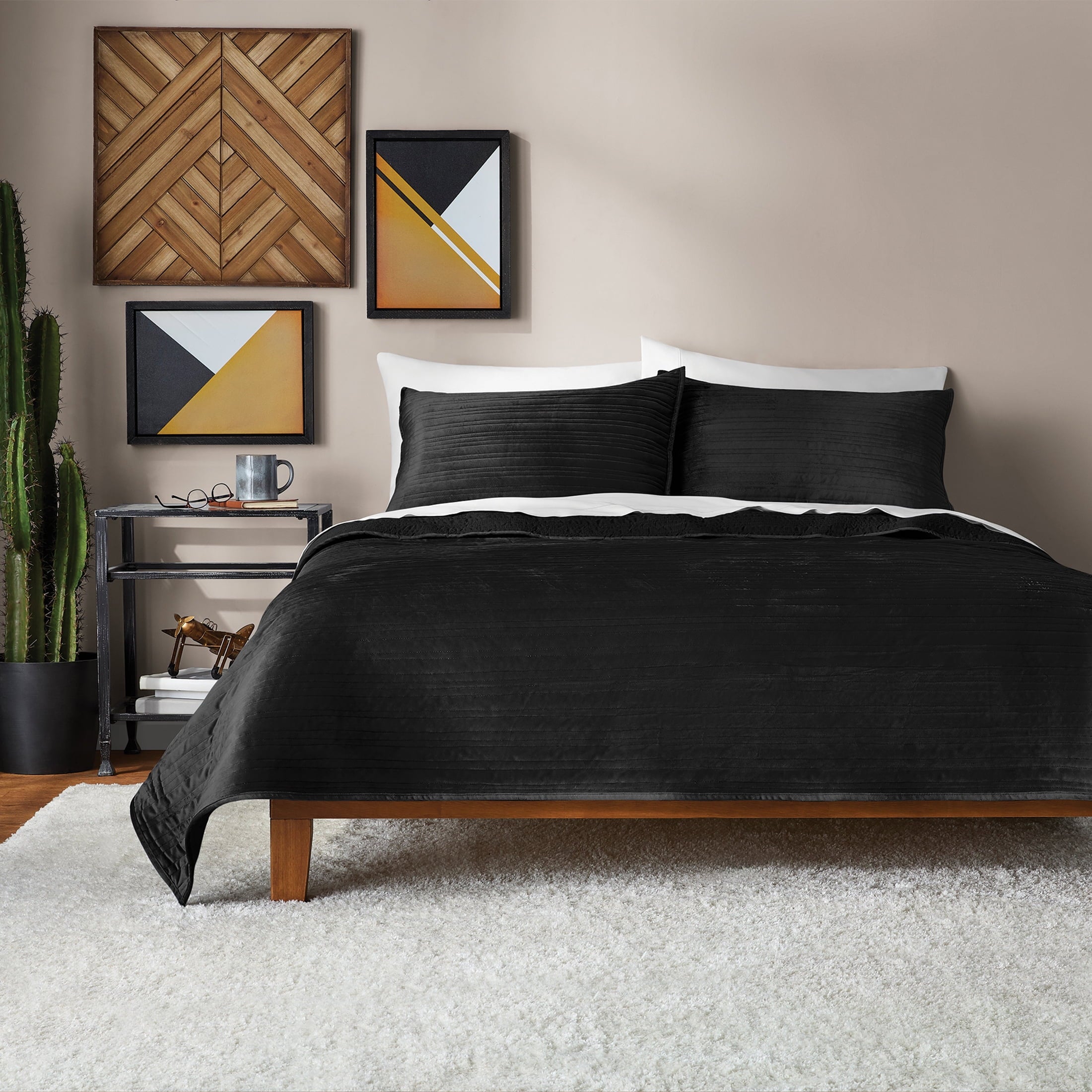 Mainstays Soft Velvet Quilt, Full/Queen, Rich Black, Soft & Cozy Bedding