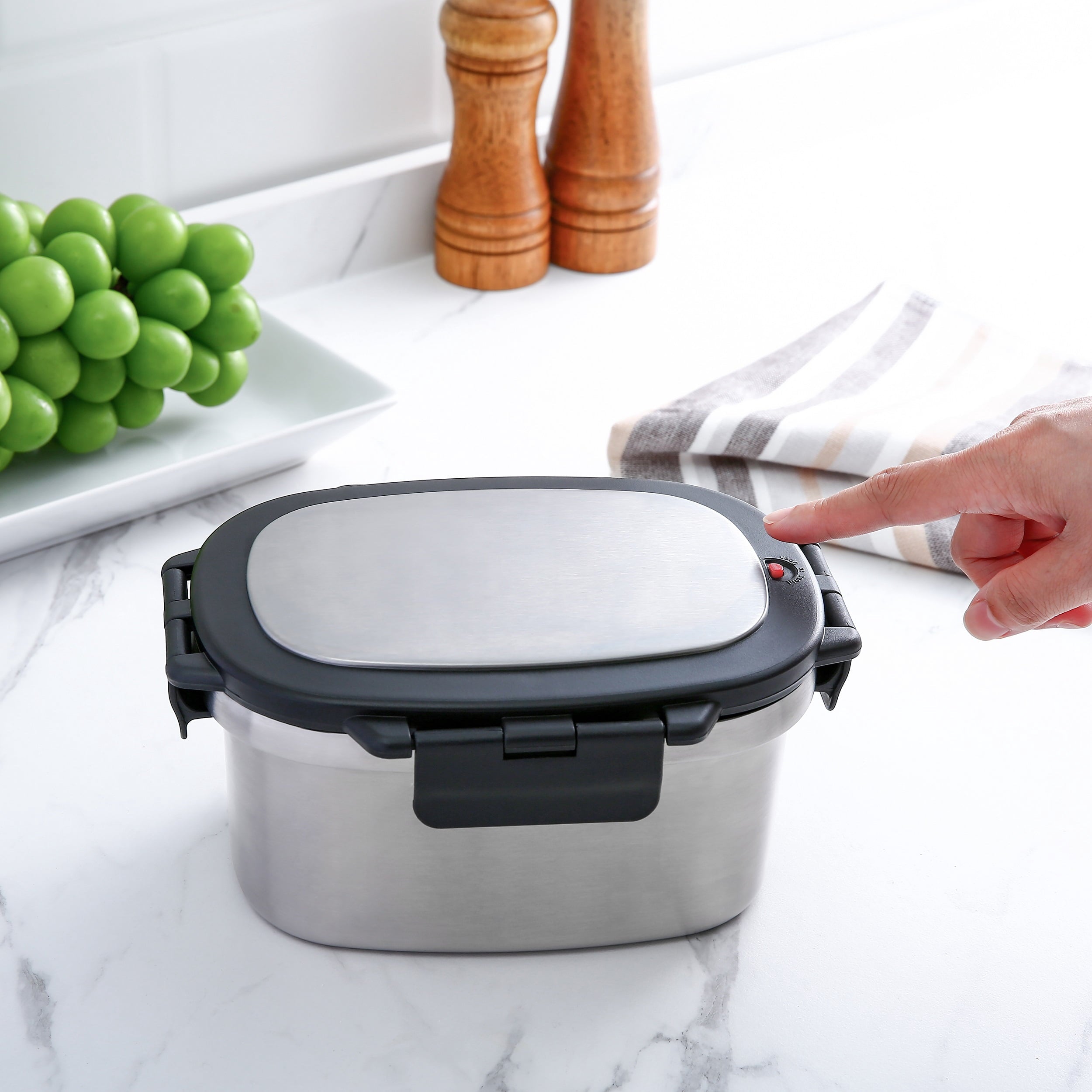 Mainstays 33 oz Insulated Stainless Steel Lunch Box Food Storage Container with Lid