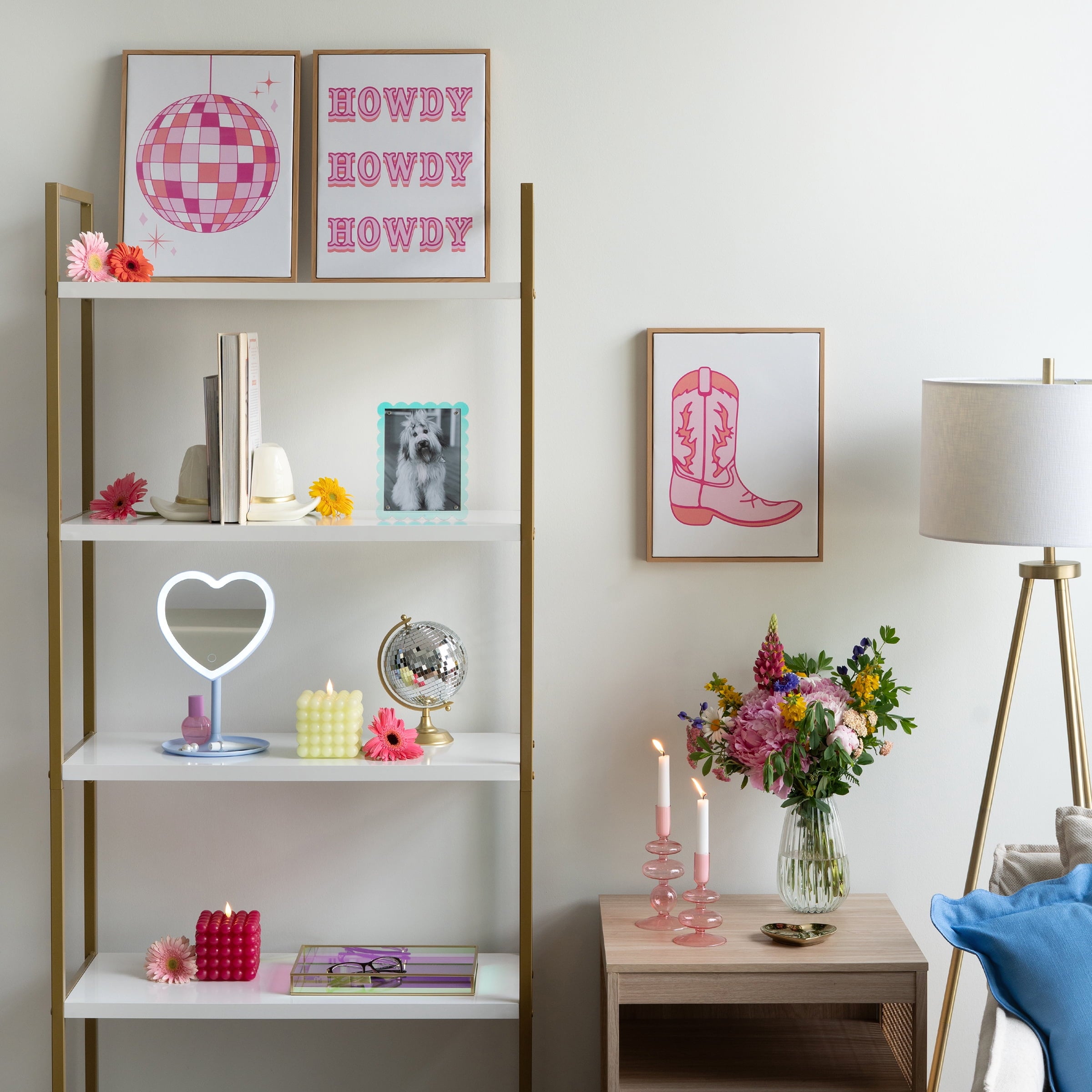 Mainstays 11.26" Tall Light Blue Plastic Frame Tabletop Heart Shaped LED Lighted Mirror with Trinket Tray