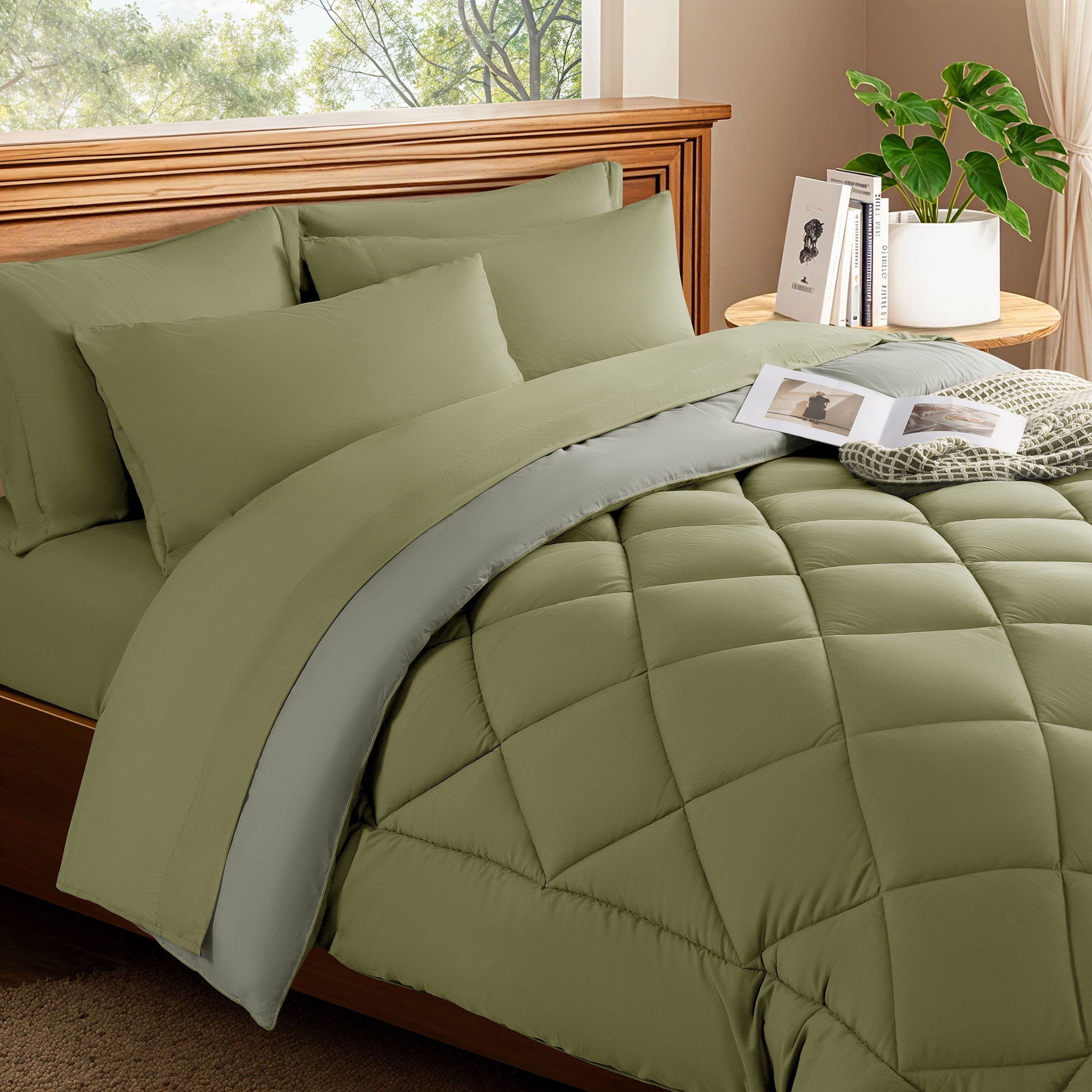 Sonoro Kate Queen Comforter Set Sage Green, Bed in a Bag 7 Pieces, Luxury Soft All-Season Bedding Set with Down Alternative Comforter, 1 Flat & 1 Fitted Sheets, 2 Pillowcases & 2 Shams