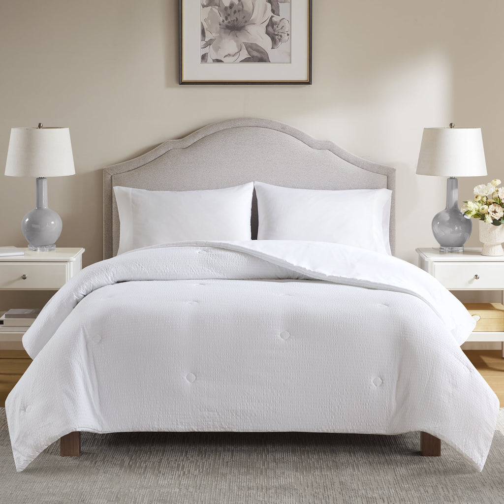 Mainstays Full/Queen Comforter, Reversible Down Alternative, All-Season, White Seersucker