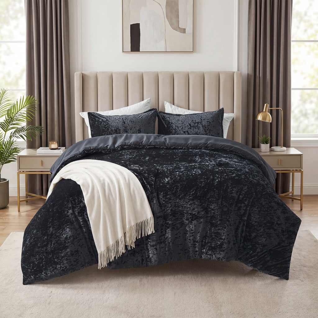 Regency Heights Full/Queen Cozy Velvet Comforter Sets, Luxury 3-Piece All-Season Bedding, Bed Set with Shams，Black