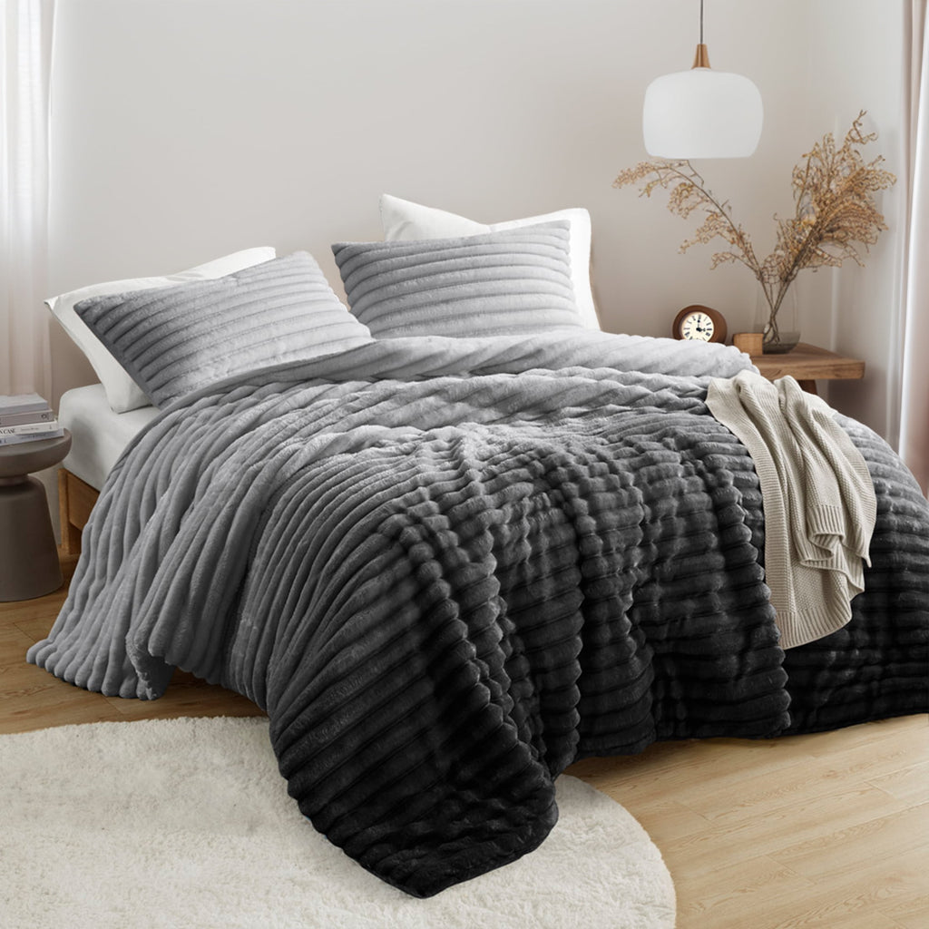 Regency Heights King/Cal King Fluffy Ribbed Plush Comforter Set 3-Piece Bedding Set Grey Ombre
