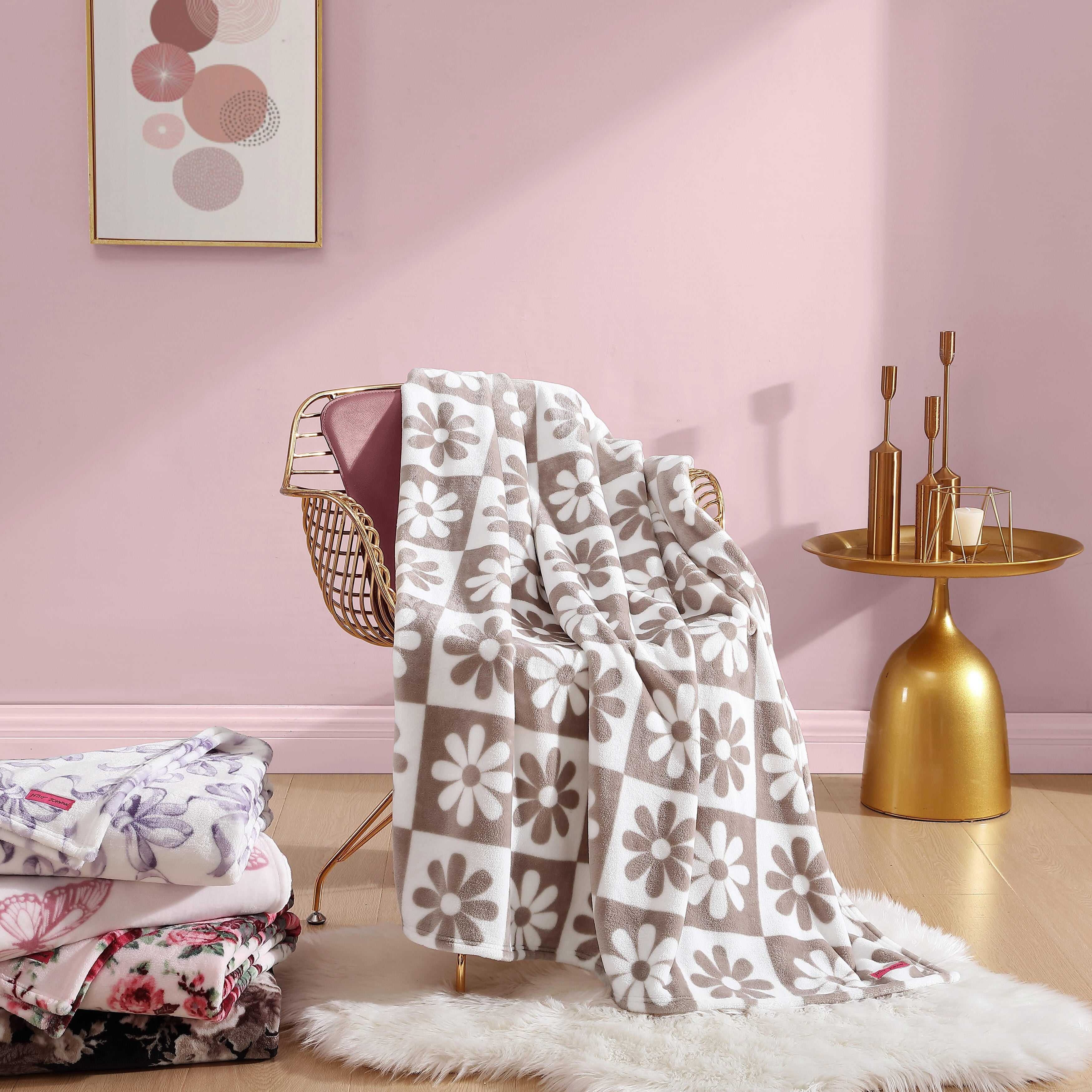 Betsey Johnson Vintage Floral Light Pink & Pink Full/Queen Bed Blanket, Soft Cozy Bedroom Blanket, Machine Washable
