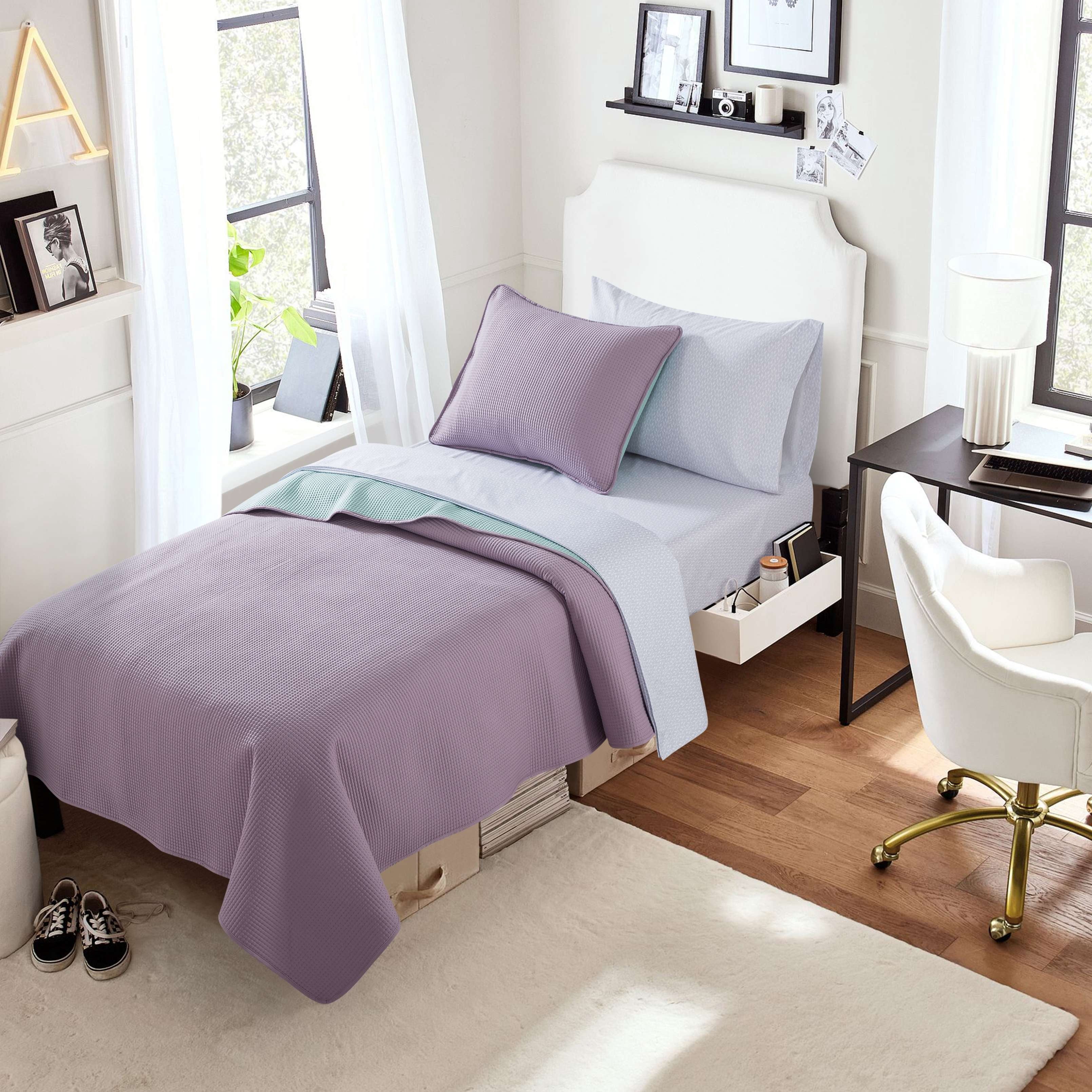 Campus Comforts by New Sega Home 2-Piece Pinsonic Quilt Set, Flora, Lavender,Twin-XL