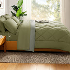 Sonoro Kate Queen Comforter Set Sage Green, Bed in a Bag 7 Pieces, Luxury Soft All-Season Bedding Set with Down Alternative Comforter, 1 Flat & 1 Fitted Sheets, 2 Pillowcases & 2 Shams